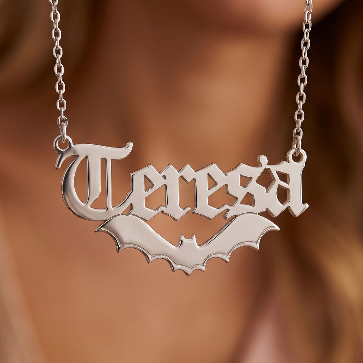 Cosplay Bat Prop - Aangepaste naam roestvrijstalen ketting met vleermuispatroon